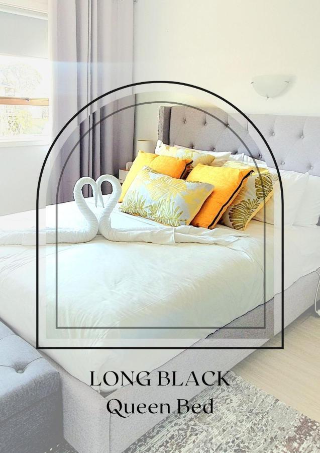 Black Coffee House Auckland Bagian luar foto